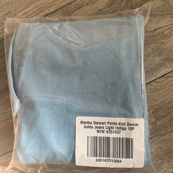NWT MARTHA STEWART ZIP ANKLE JEANS LIGHT INDIGO - Picture 11 of 14